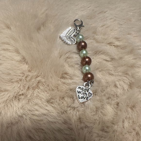 Zipper Pull - Picture 1 of 1